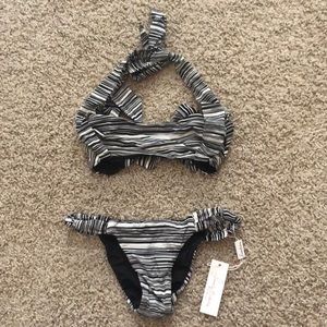 NWT Frankie’s Bikinis Set